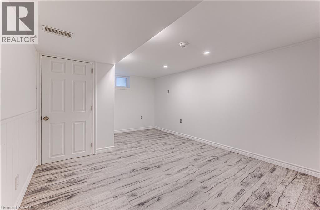 51 Rosemount Drive, Kitchener, Ontario  N2B 1P9 - Photo 22 - 40827801