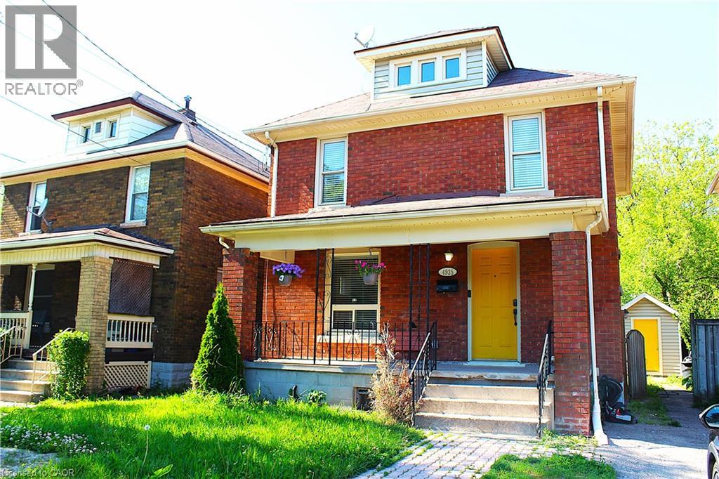 4935 Willmott Street, Niagara Falls, Ontario  L2E 1Z6 - Photo 2 - 40828231
