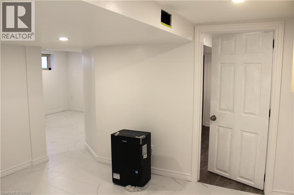 4935 Willmott Street, Niagara Falls, Ontario  L2E 1Z6 - Photo 20 - 40828231