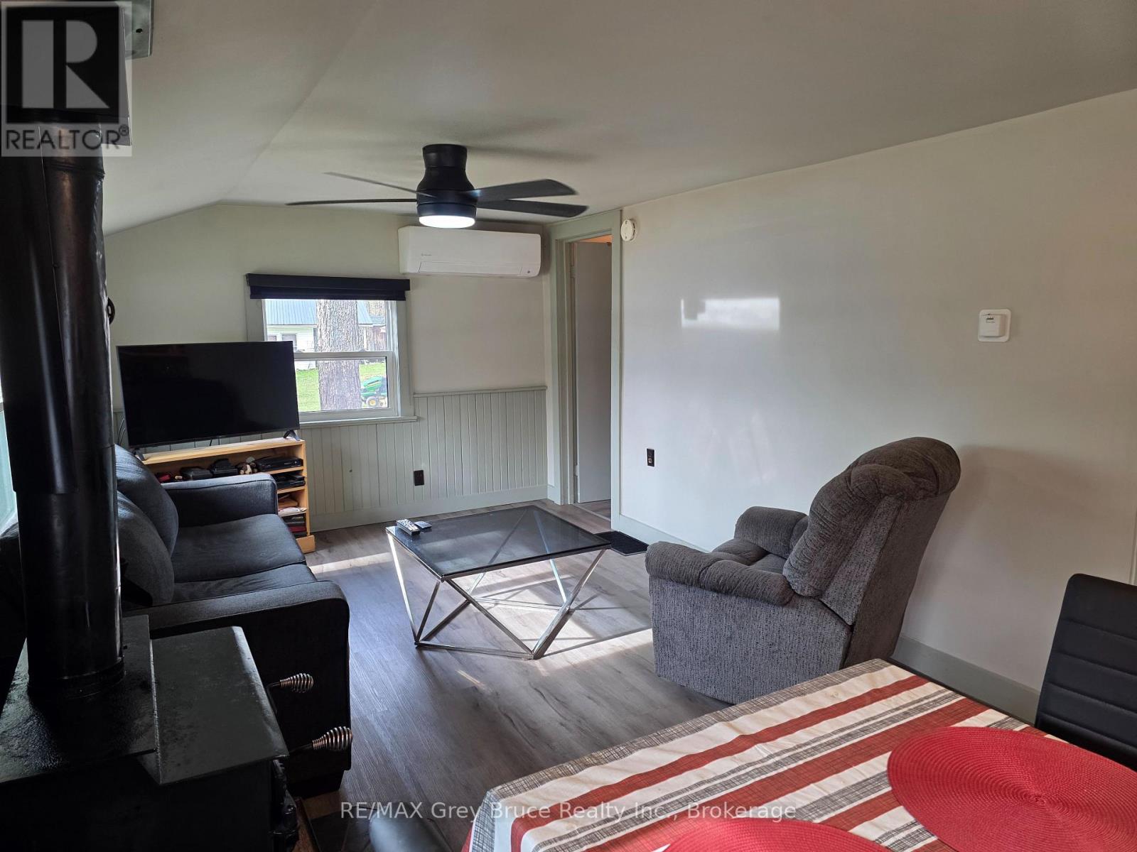 151 Francis Drive, Georgian Bluffs, Ontario  N0H 2K0 - Photo 11 - X13100680