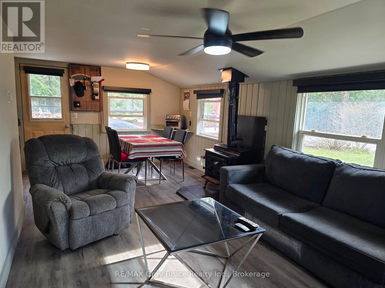 151 Francis Drive, Georgian Bluffs, Ontario  N0H 2K0 - Photo 12 - X13100680
