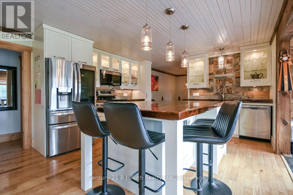 465 Ridge Road E, Oro-Medonte, Ontario  L0L 2E0 - Photo 10 - S13100756