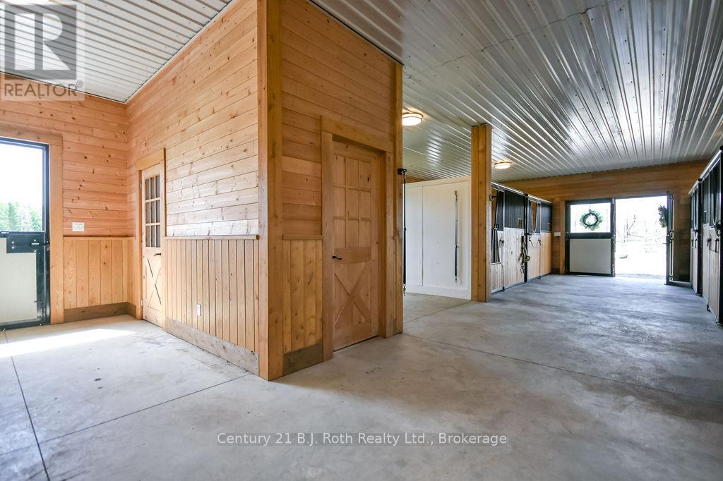 465 Ridge Road E, Oro-Medonte, Ontario  L0L 2E0 - Photo 30 - S13100756