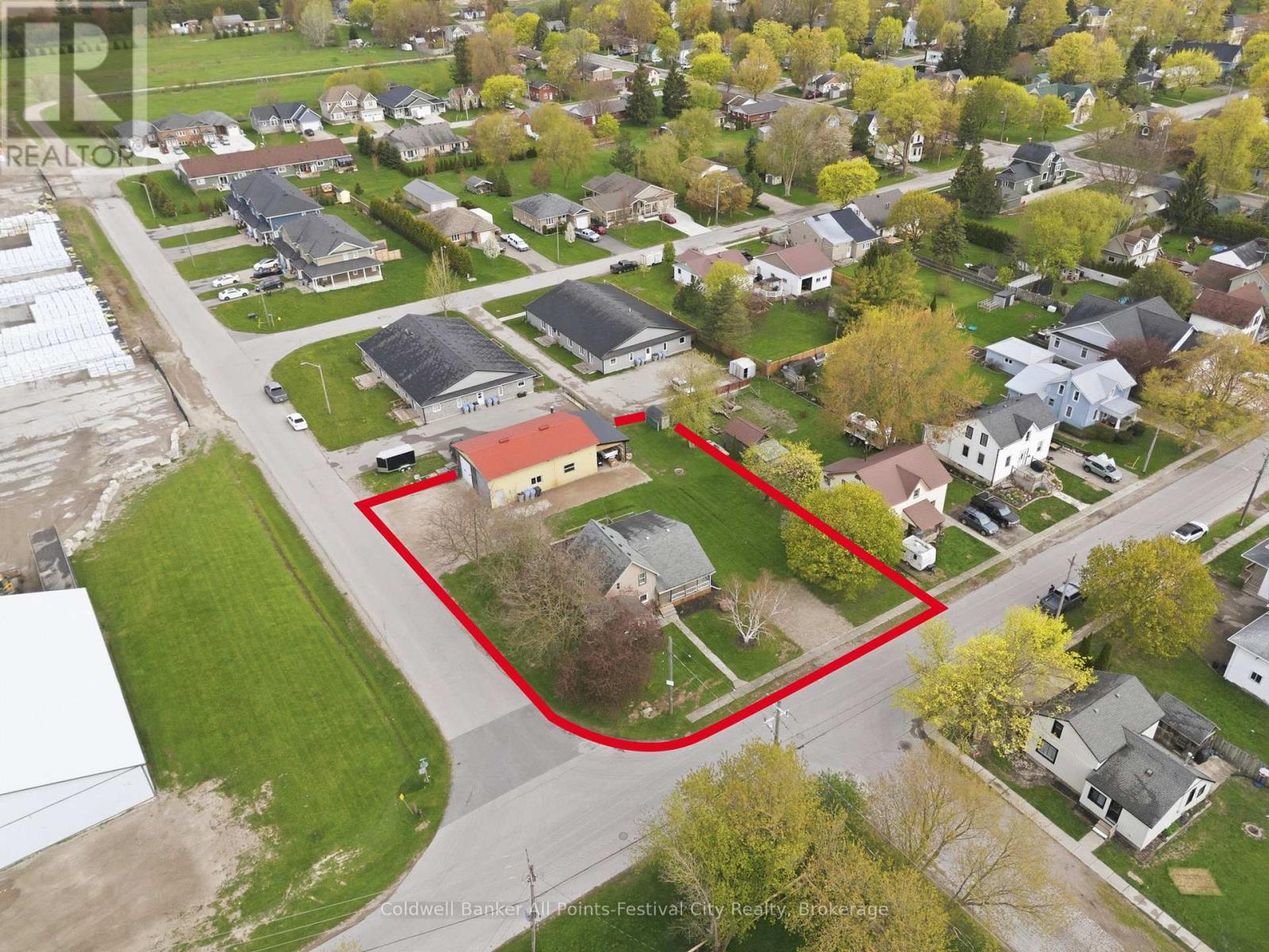 83 Jarvis Street, Huron East, Ontario  N0K 1W0 - Photo 3 - X13100890