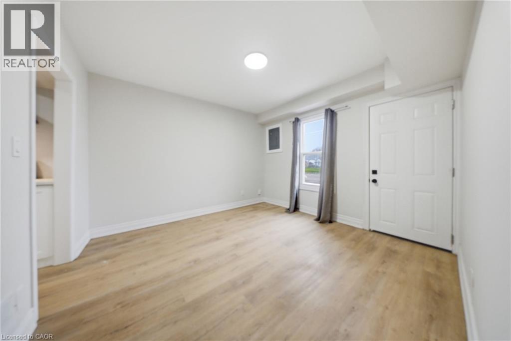 129 Durham Street, Port Colborne, Ontario  L3K 1E1 - Photo 4 - 40825785