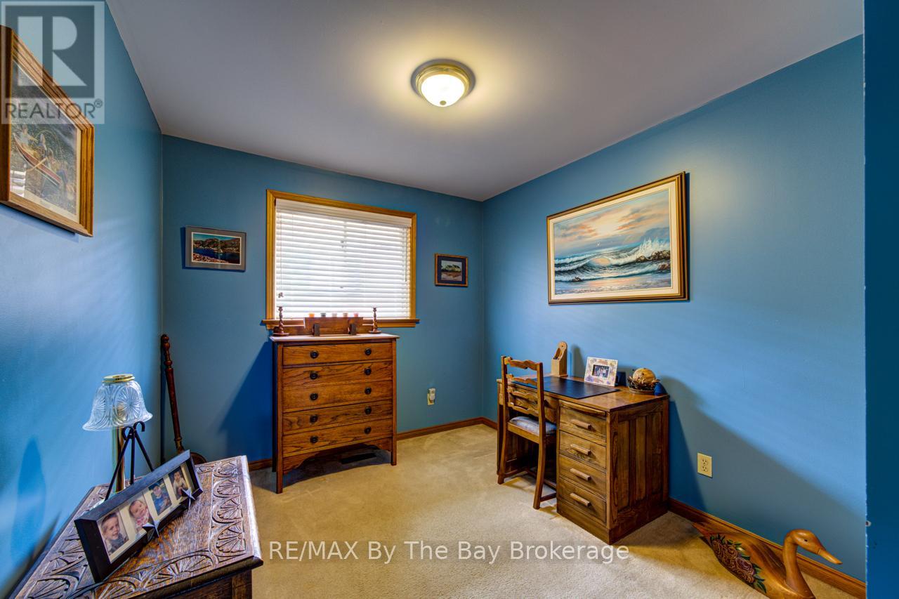 229 Datas Drive E, Clearview, Ontario  L0M 1S0 - Photo 18 - S13101416