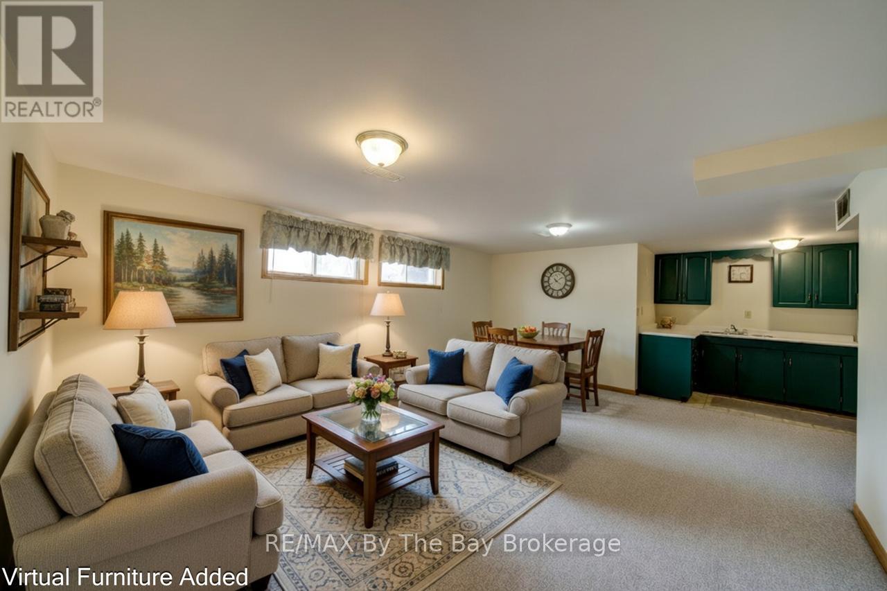 229 Datas Drive E, Clearview, Ontario  L0M 1S0 - Photo 2 - S13101416
