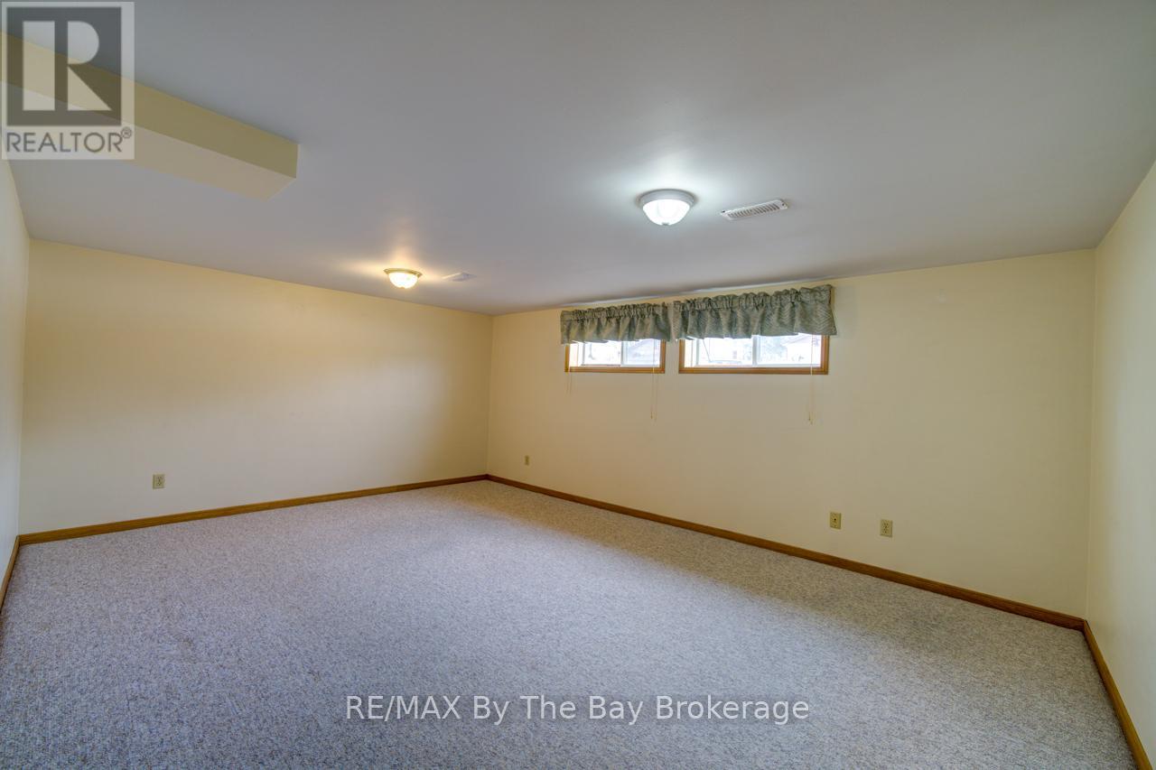 229 Datas Drive E, Clearview, Ontario  L0M 1S0 - Photo 27 - S13101416