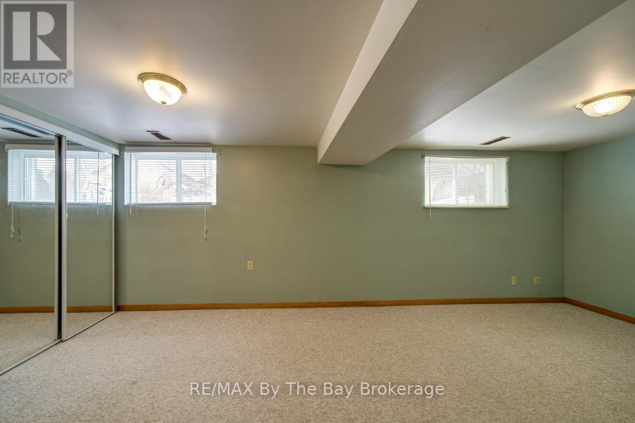 229 Datas Drive E, Clearview, Ontario  L0M 1S0 - Photo 30 - S13101416