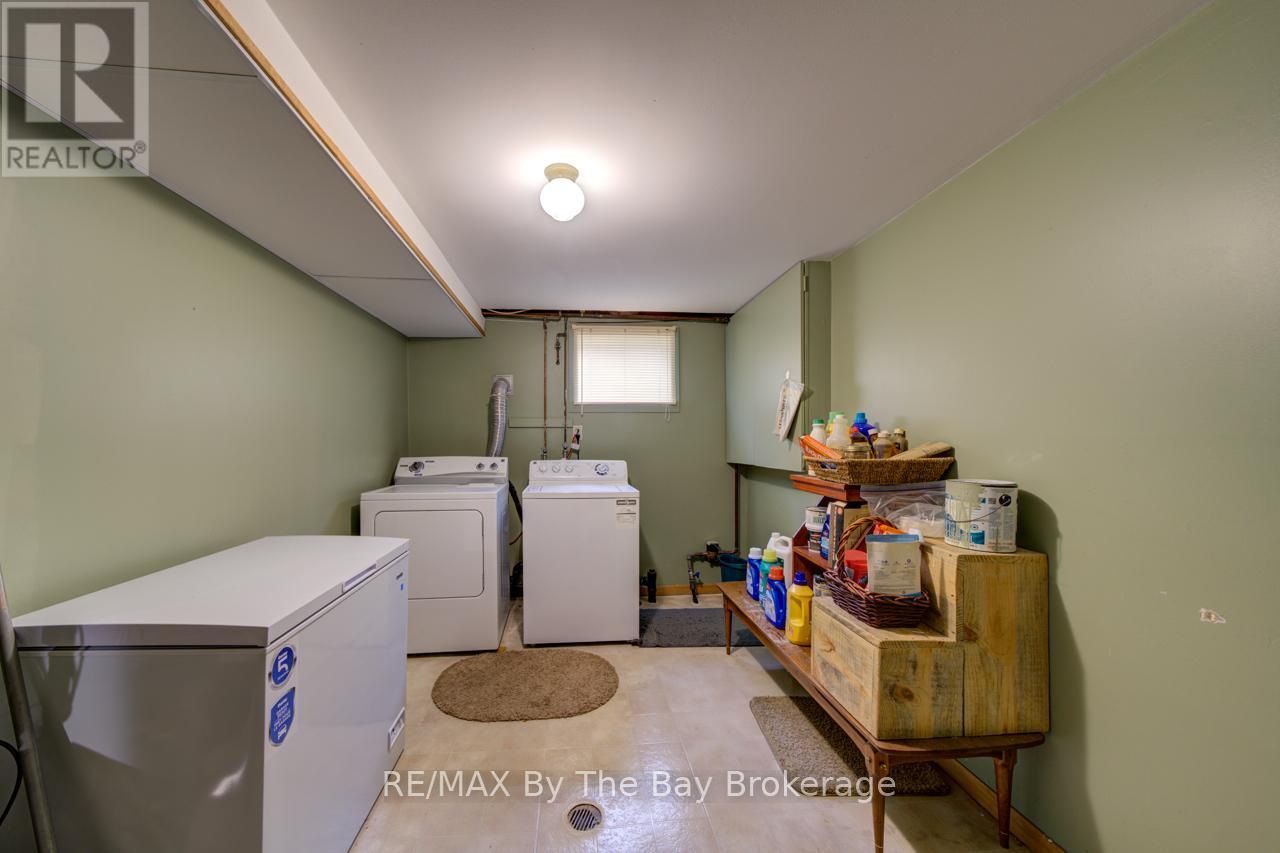 229 Datas Drive E, Clearview, Ontario  L0M 1S0 - Photo 33 - S13101416
