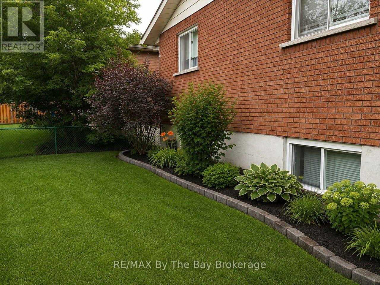 229 Datas Drive E, Clearview, Ontario  L0M 1S0 - Photo 36 - S13101416