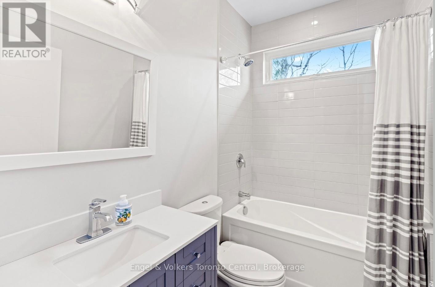 14 Thomas Street, Wasaga Beach, Ontario  L9Z 2Y9 - Photo 17 - S13101570