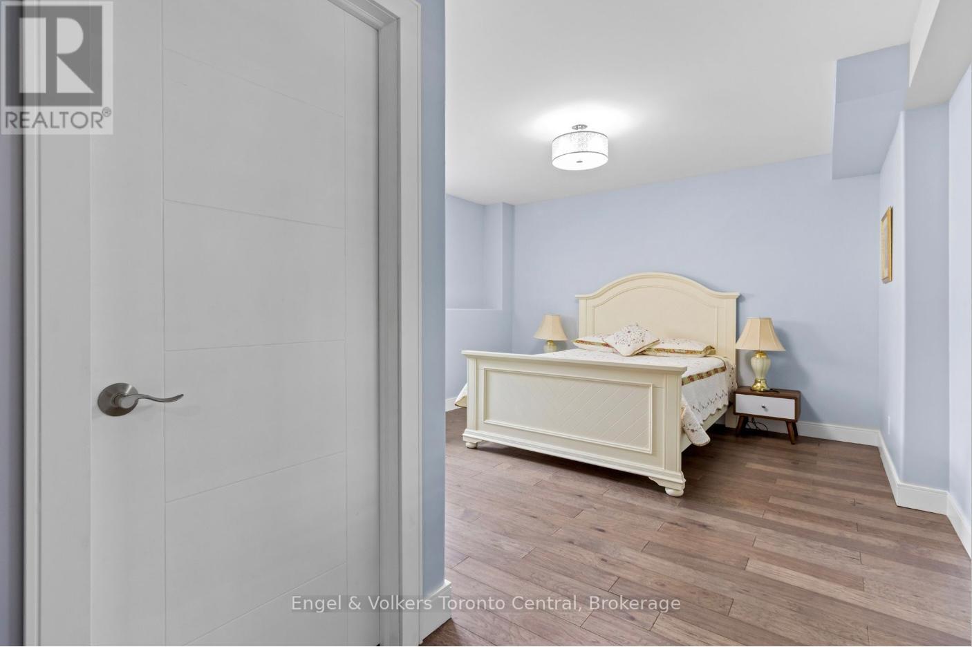 14 Thomas Street, Wasaga Beach, Ontario  L9Z 2Y9 - Photo 23 - S13101570