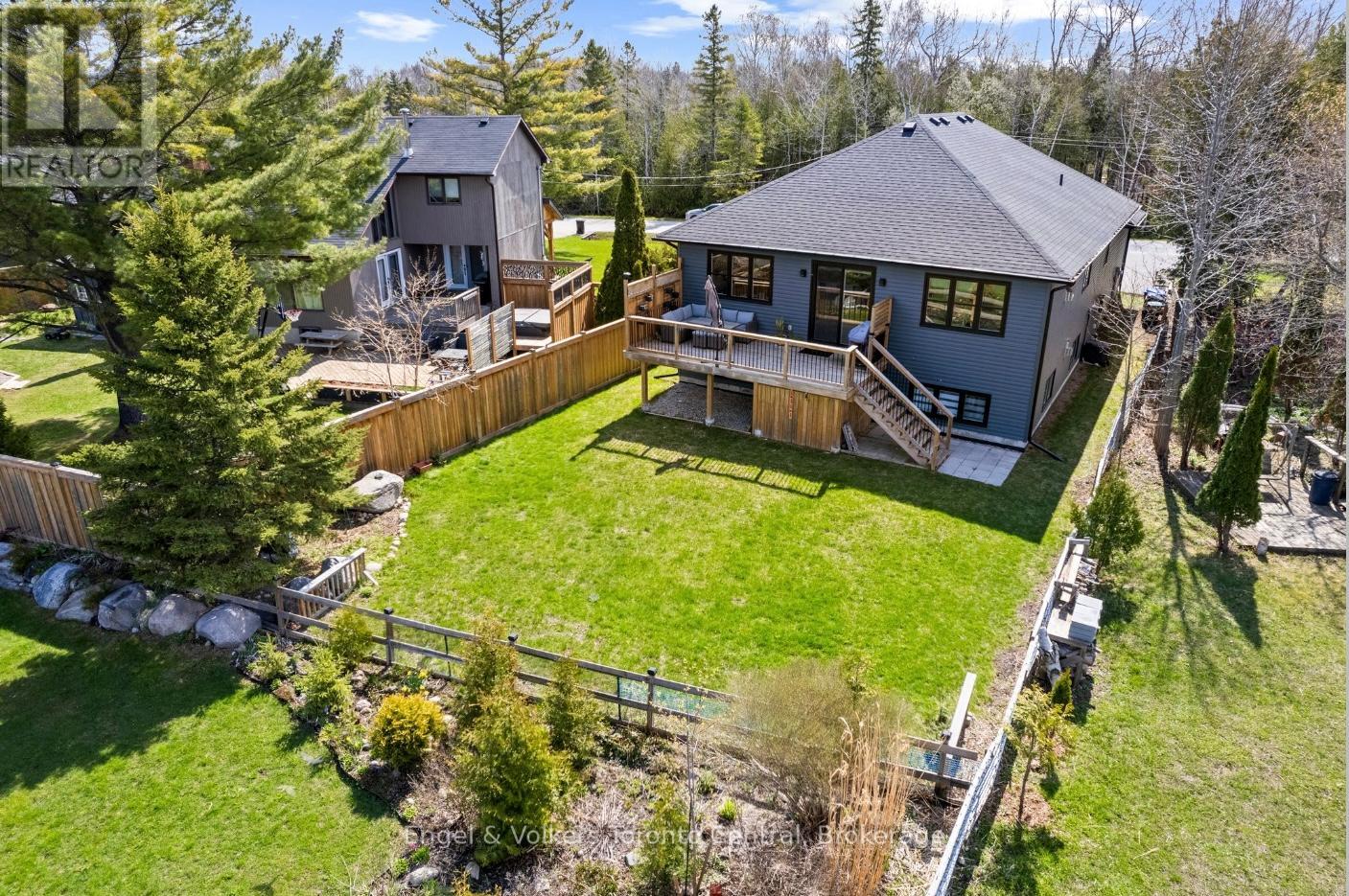 14 Thomas Street, Wasaga Beach, Ontario  L9Z 2Y9 - Photo 29 - S13101570