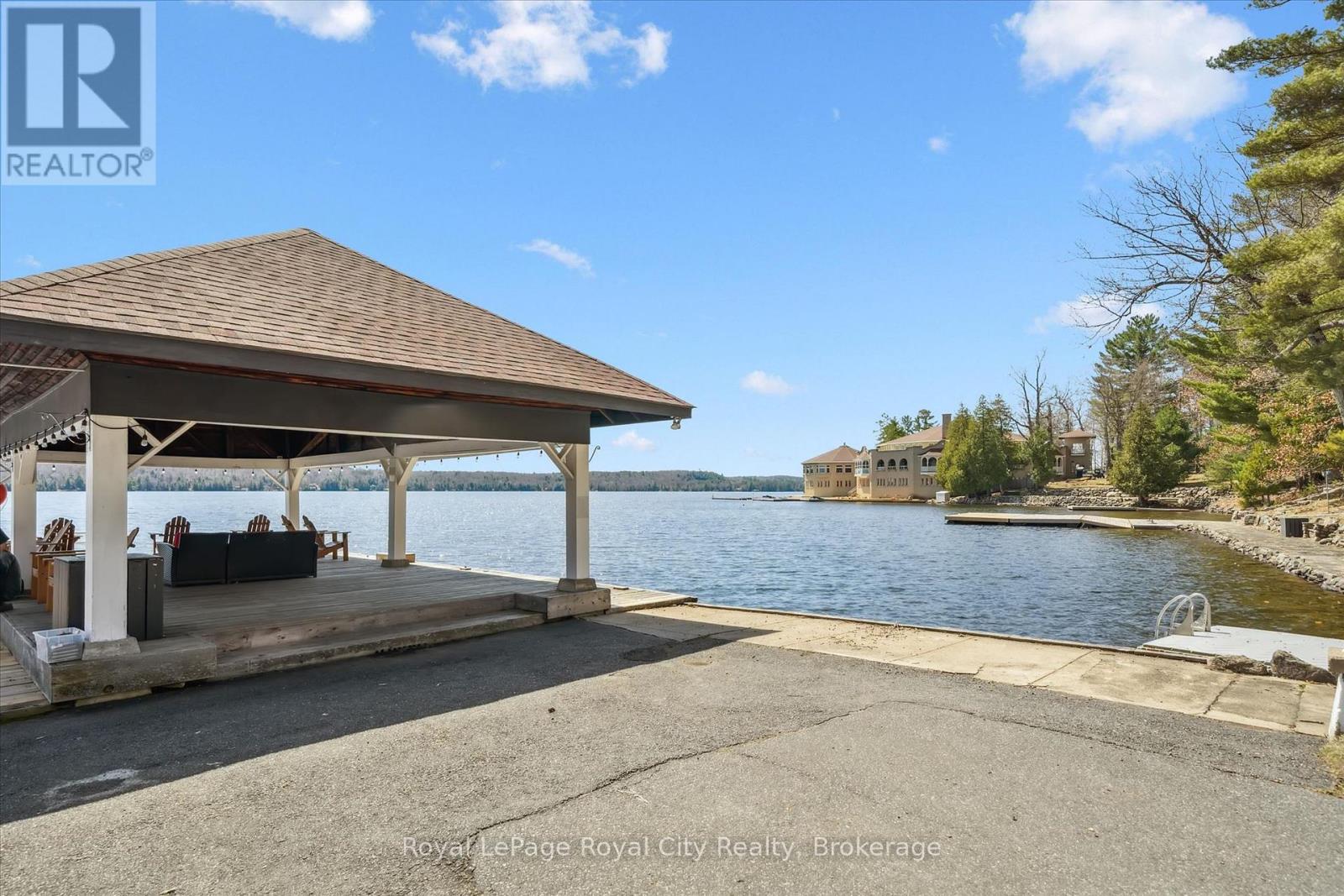 202 & 206 - 12 Bigwin Island, Lake Of Bays, Ontario  P0B 1A0 - Photo 34 - X13101584