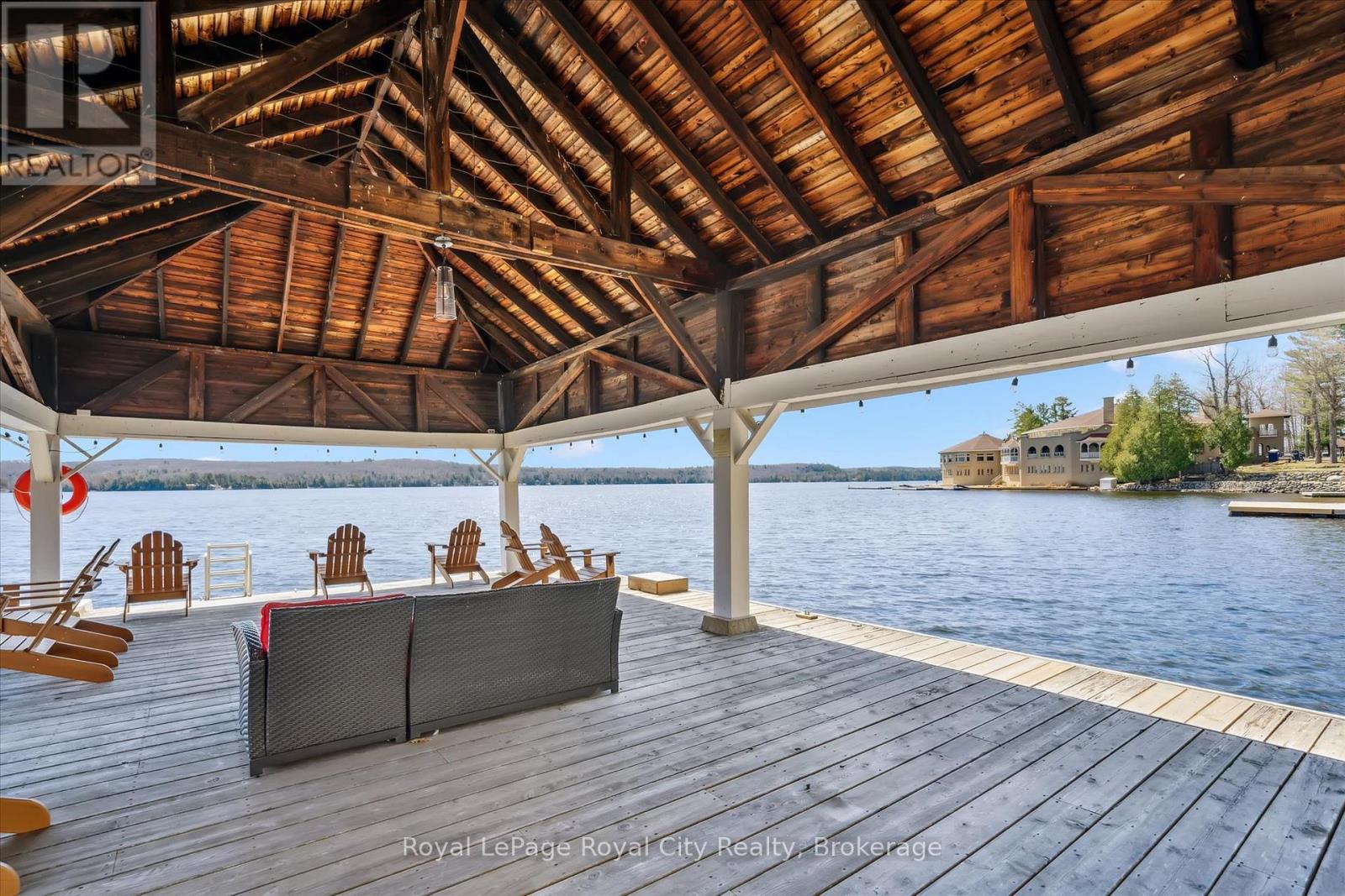 202 & 206 - 12 Bigwin Island, Lake Of Bays, Ontario  P0B 1A0 - Photo 35 - X13101584