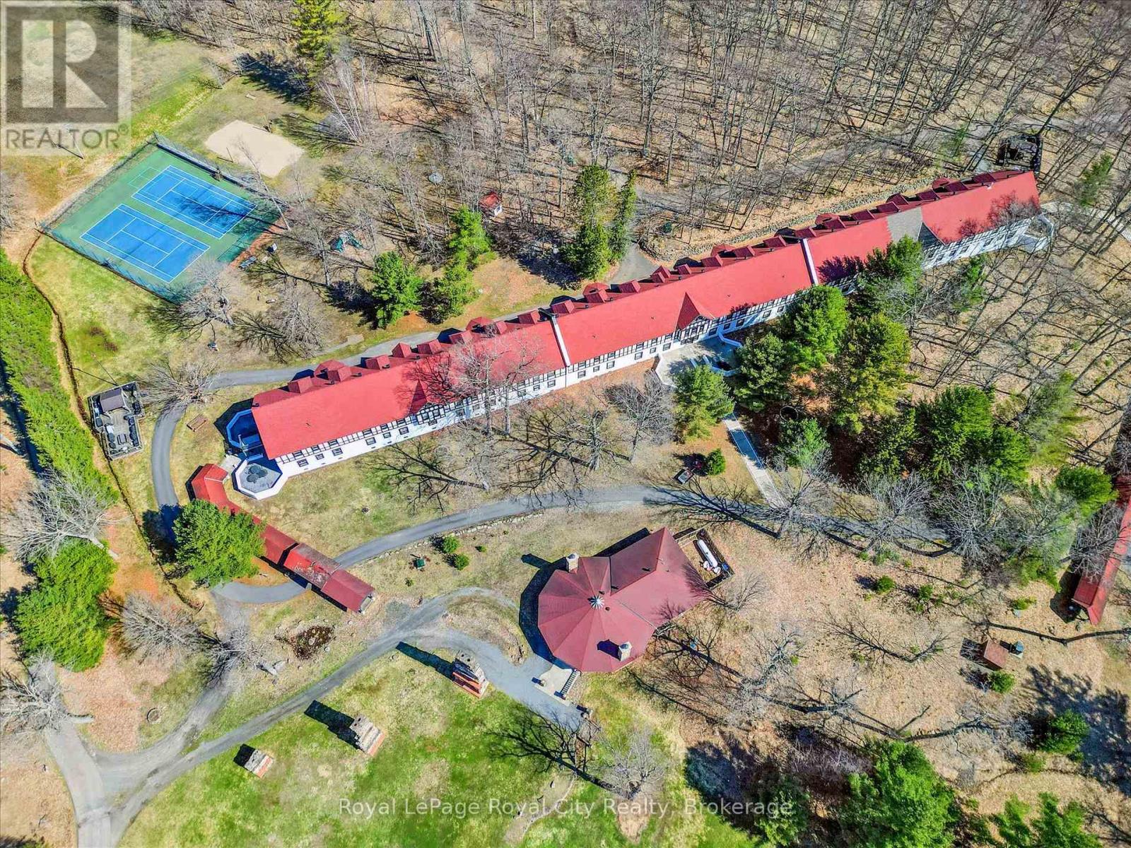 202 & 206 - 12 Bigwin Island, Lake Of Bays, Ontario  P0B 1A0 - Photo 44 - X13101584