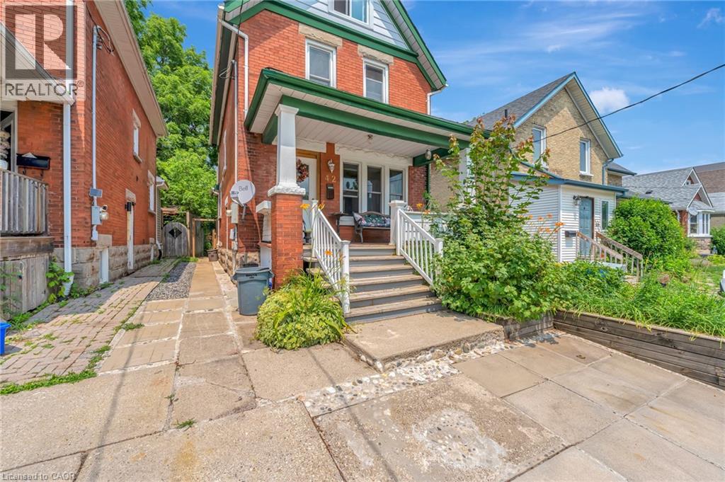 42 Shanley Street, Kitchener, Ontario  N2H 5N0 - Photo 3 - 40828469