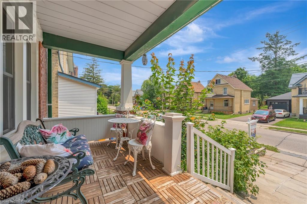 42 Shanley Street, Kitchener, Ontario  N2H 5N0 - Photo 4 - 40828469