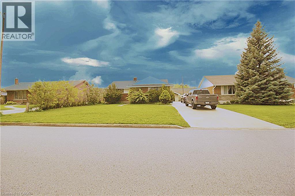51 Glengarry Road, St. Catharines, Ontario  L2T 2V4 - Photo 2 - 40828497