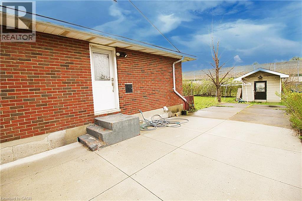 51 Glengarry Road, St. Catharines, Ontario  L2T 2V4 - Photo 3 - 40828497