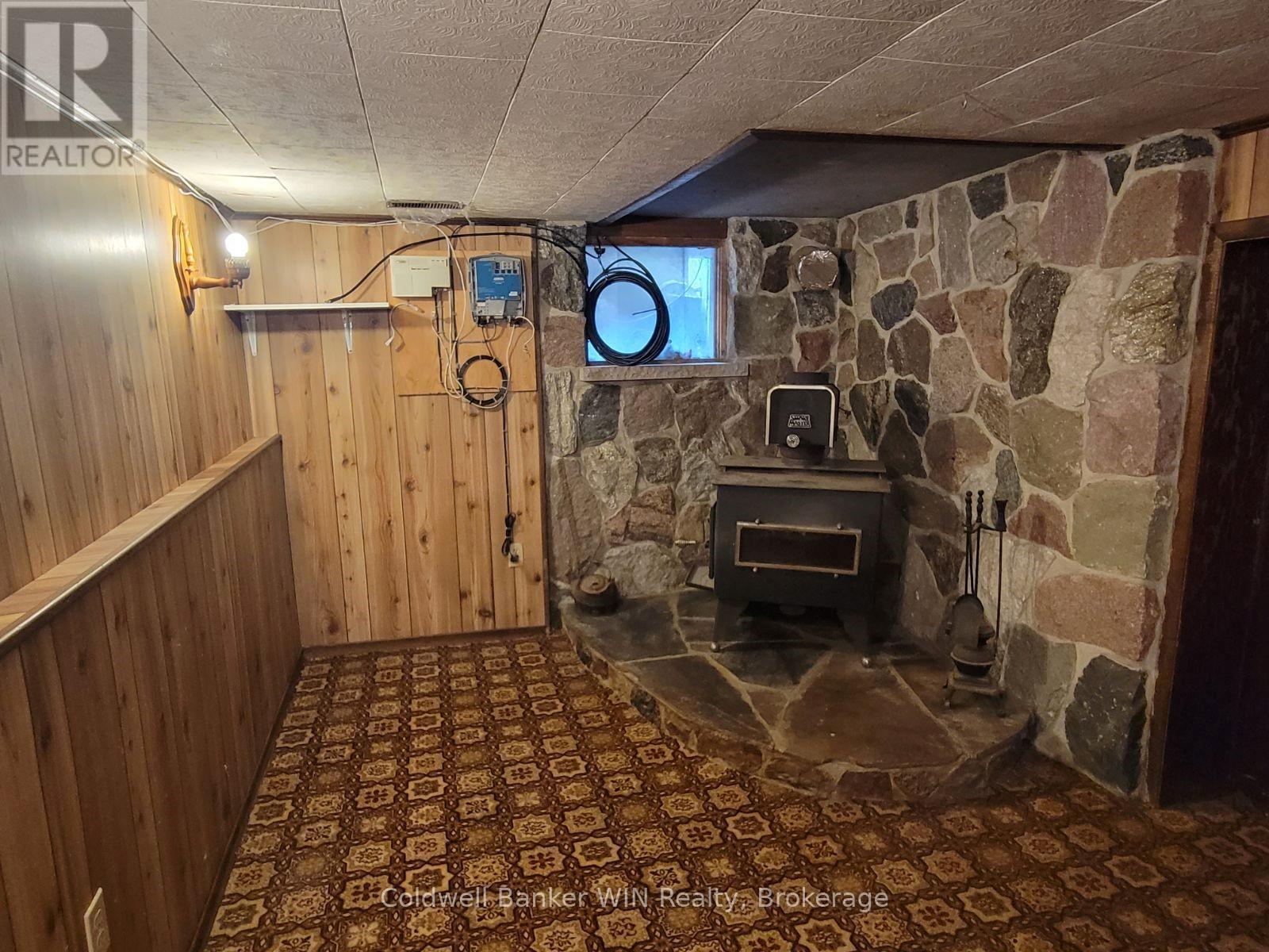 120 King Street E, Wellington North, Ontario  N0G 2L2 - Photo 12 - X13102570