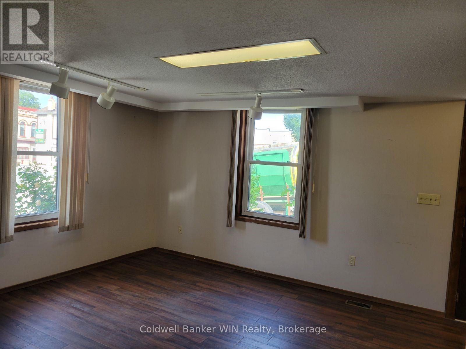 120 King Street E, Wellington North, Ontario  N0G 2L2 - Photo 21 - X13102570