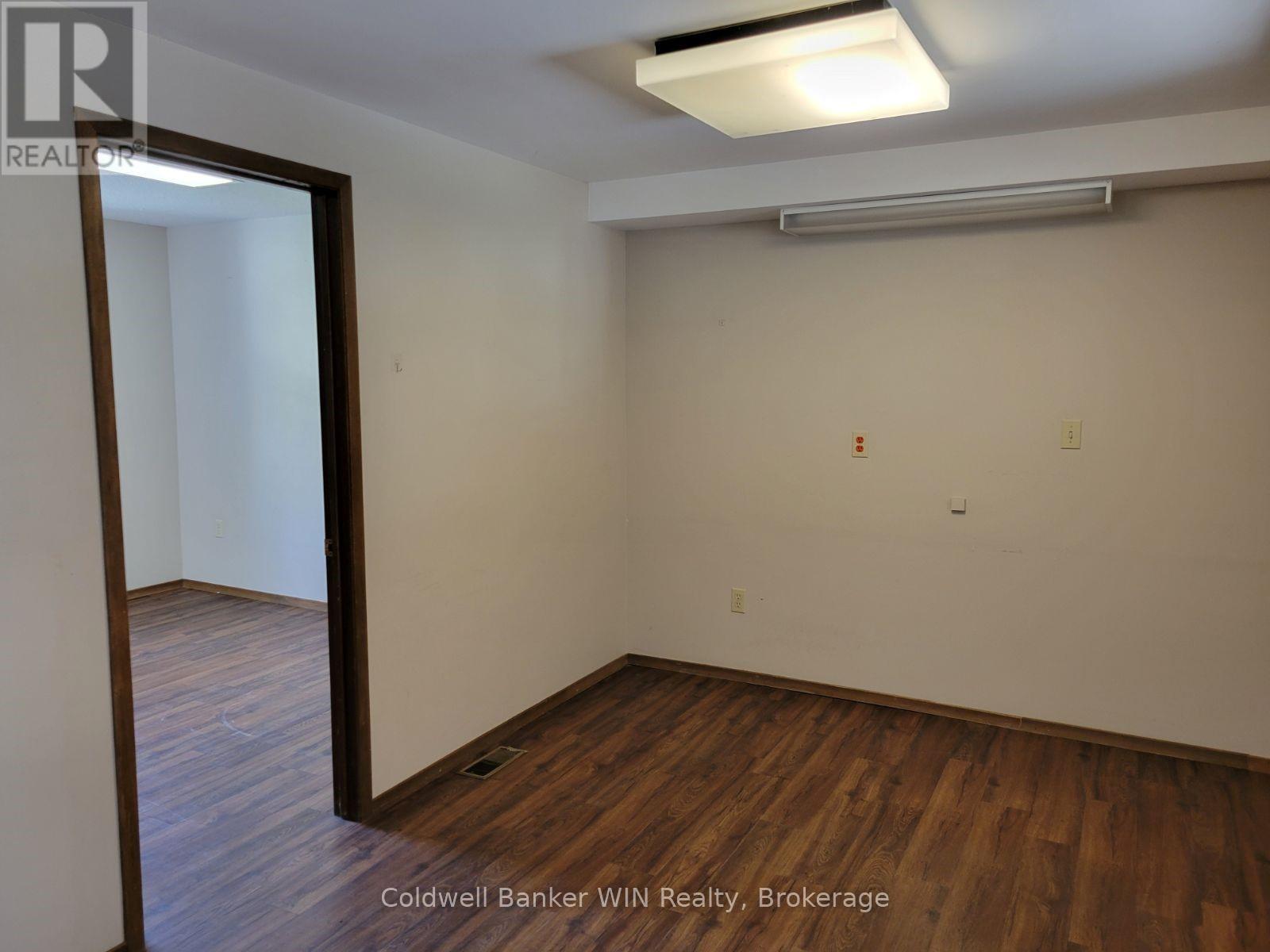 120 King Street E, Wellington North, Ontario  N0G 2L2 - Photo 22 - X13102570