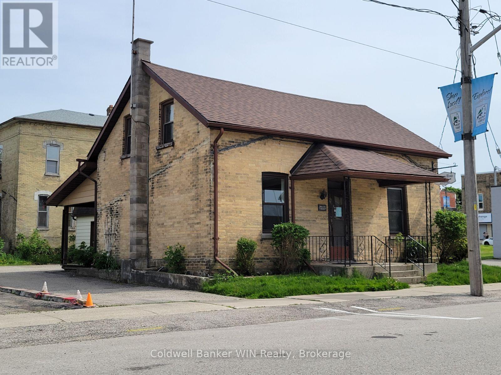 120 King Street E, Wellington North, Ontario  N0G 2L2 - Photo 4 - X13102570