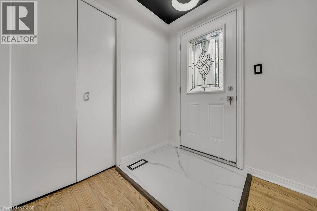 267 Erb Street E, Waterloo, Ontario  N2J 1N6 - Photo 4 - 40828583