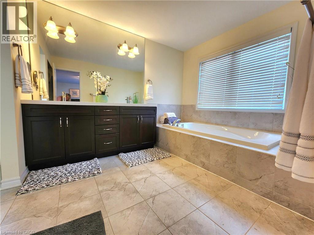 259 Grovehill Crescent, Kitchener, Ontario  N2R 0K8 - Photo 23 - 40826425