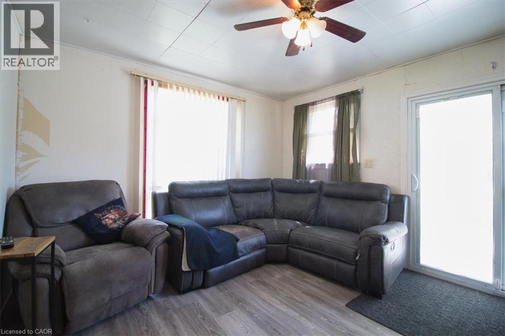 252 Queen Street, Highgate, Ontario  N0P 1T0 - Photo 10 - 40825902