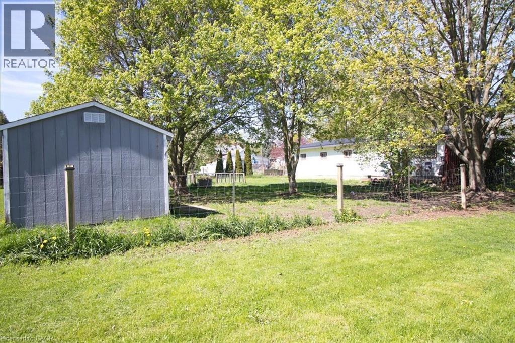 252 Queen Street, Highgate, Ontario  N0P 1T0 - Photo 28 - 40825902