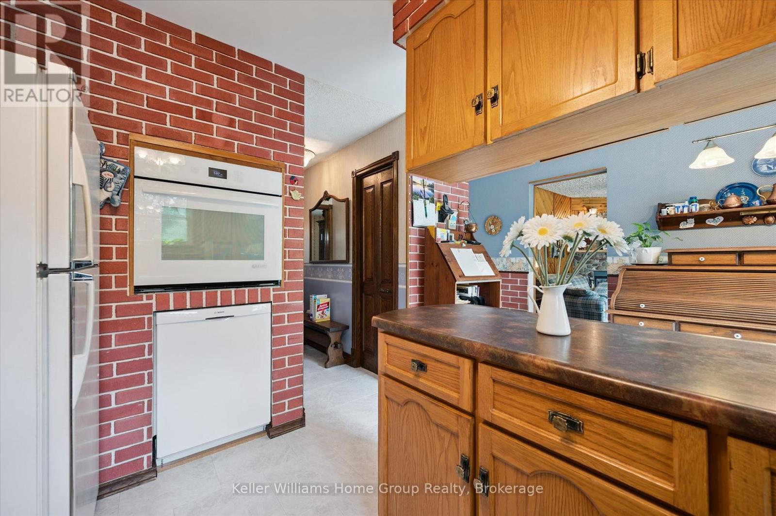 8427 Line 6, Wellington North, Ontario  N0G 2E0 - Photo 13 - X13103026