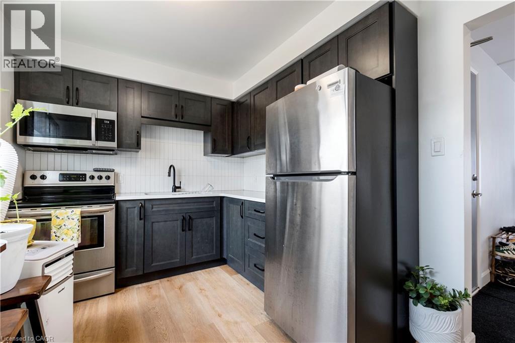43 Sixth Avenue, Kitchener, Ontario  N2C 1P9 - Photo 10 - 40827845