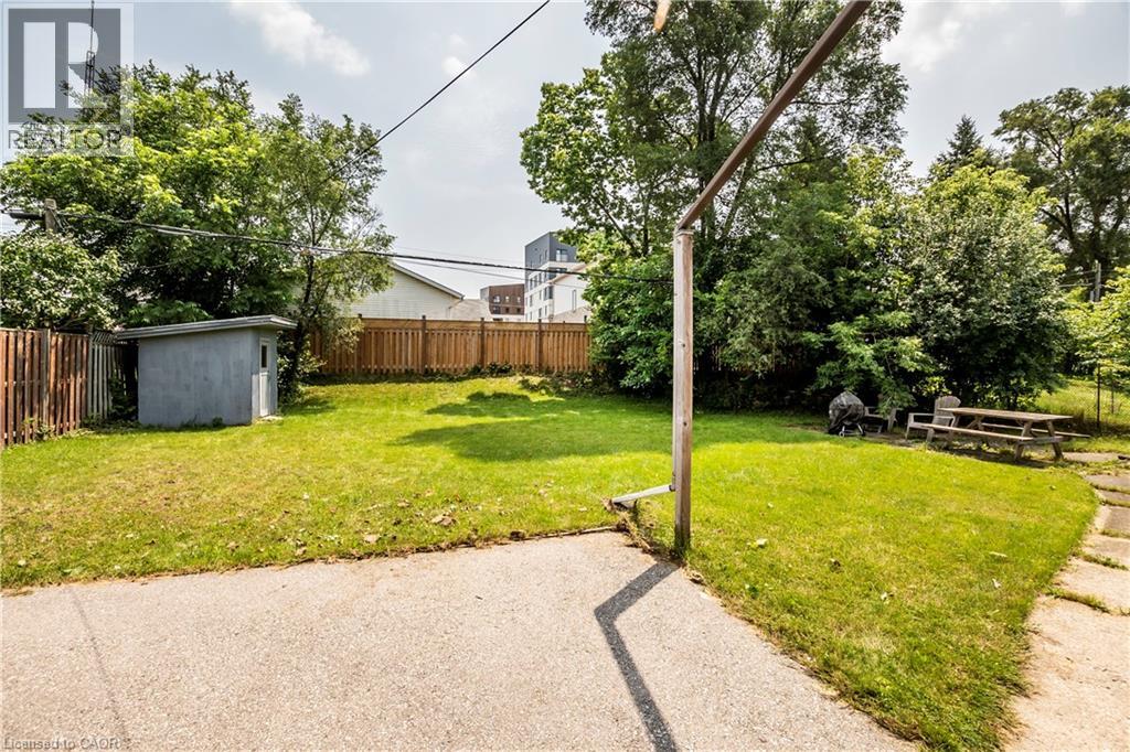 43 Sixth Avenue, Kitchener, Ontario  N2C 1P9 - Photo 18 - 40827845