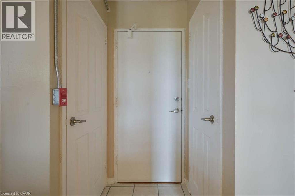 1100 Courtland Avenue E Unit# 407, Kitchener, Ontario  N2C 2H9 - Photo 10 - 40826510