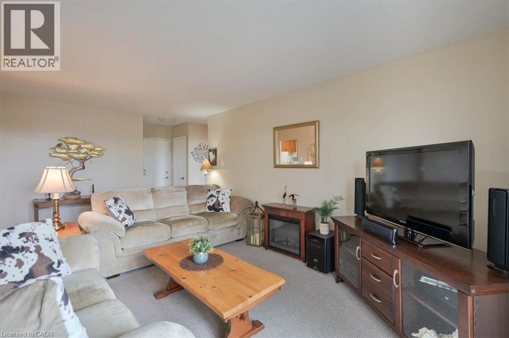 1100 Courtland Avenue E Unit# 407, Kitchener, Ontario  N2C 2H9 - Photo 14 - 40826510