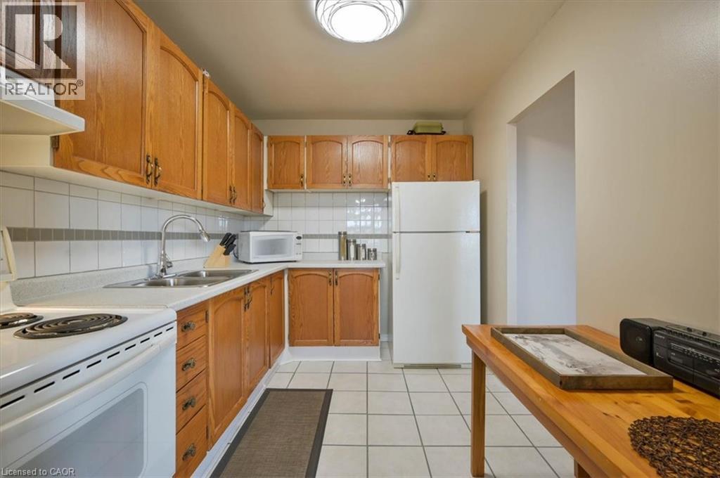 1100 Courtland Avenue E Unit# 407, Kitchener, Ontario  N2C 2H9 - Photo 16 - 40826510