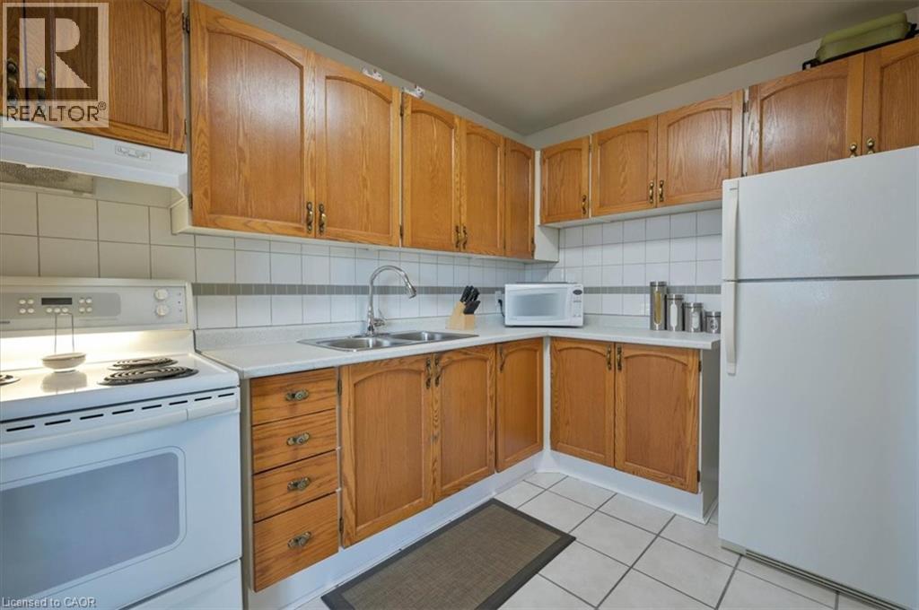 1100 Courtland Avenue E Unit# 407, Kitchener, Ontario  N2C 2H9 - Photo 17 - 40826510