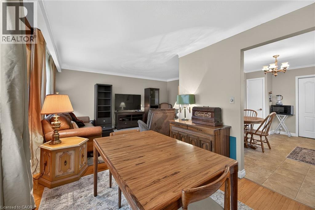 582 Woodview Road, Burlington, Ontario  L7N 3A1 - Photo 16 - 40828529