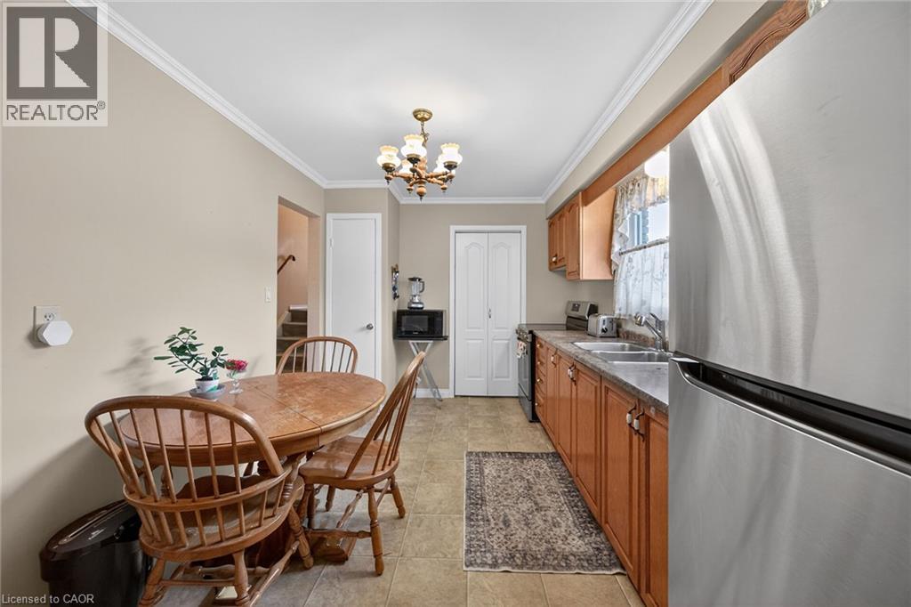 582 Woodview Road, Burlington, Ontario  L7N 3A1 - Photo 17 - 40828529