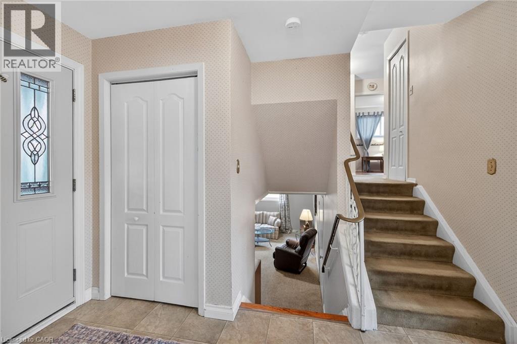 582 Woodview Road, Burlington, Ontario  L7N 3A1 - Photo 21 - 40828529