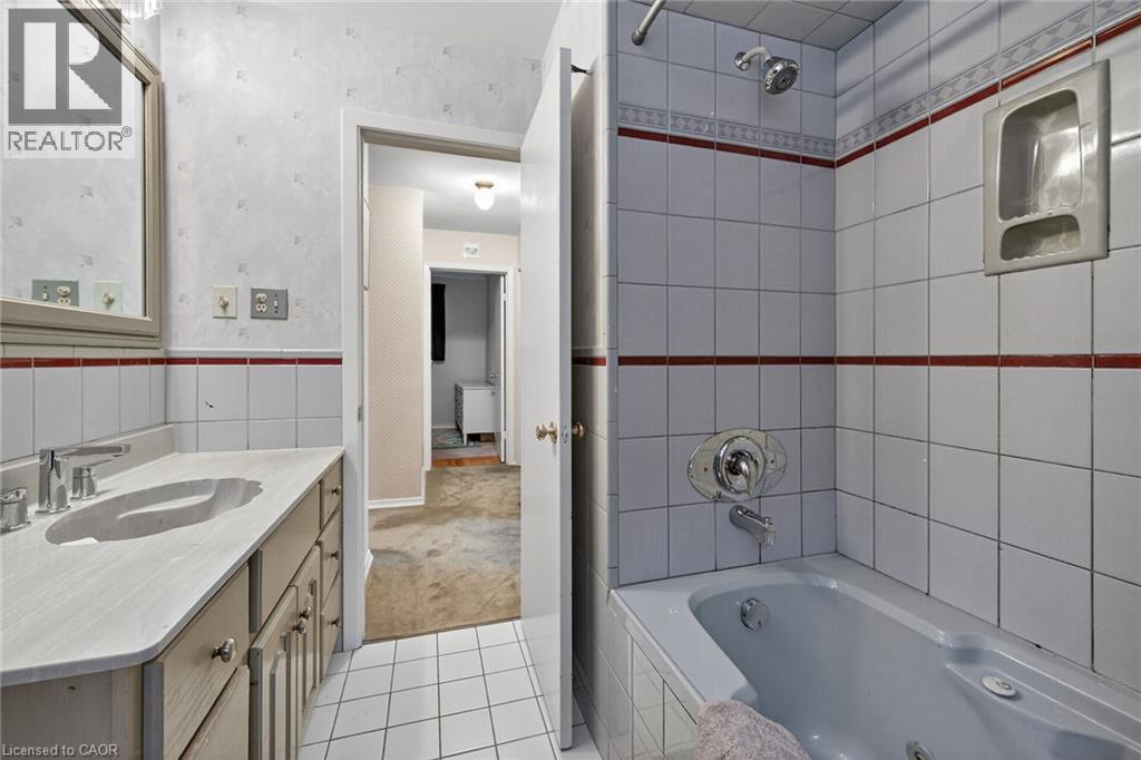 582 Woodview Road, Burlington, Ontario  L7N 3A1 - Photo 31 - 40828529