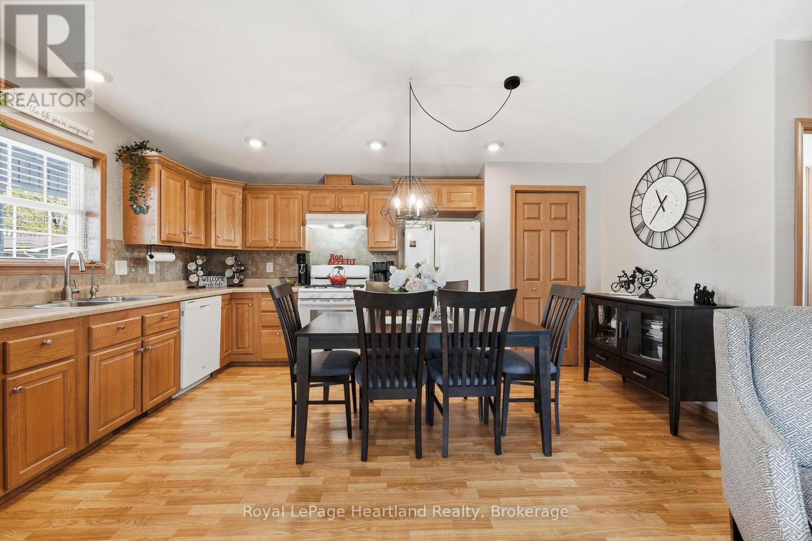 12 Cherokee Lane, Ashfield-Colborne-Wawanosh, Ontario  N7A 3Y2 - Photo 14 - X13105116