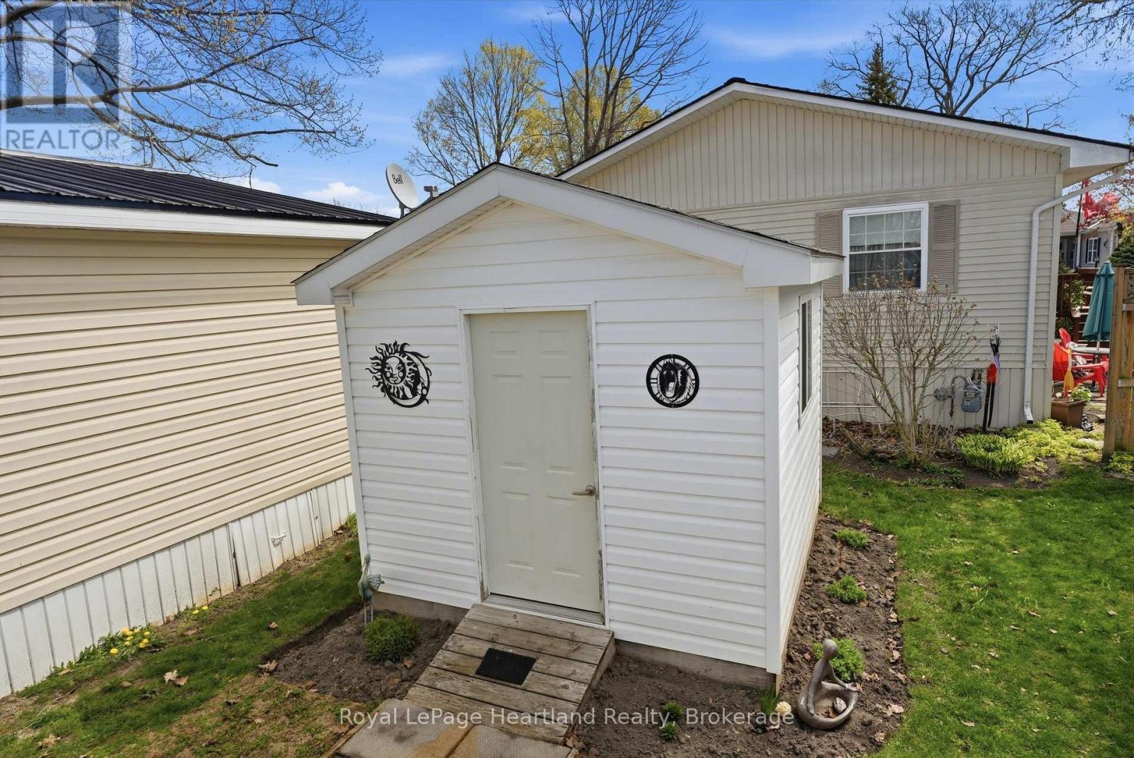 12 Cherokee Lane, Ashfield-Colborne-Wawanosh, Ontario  N7A 3Y2 - Photo 33 - X13105116