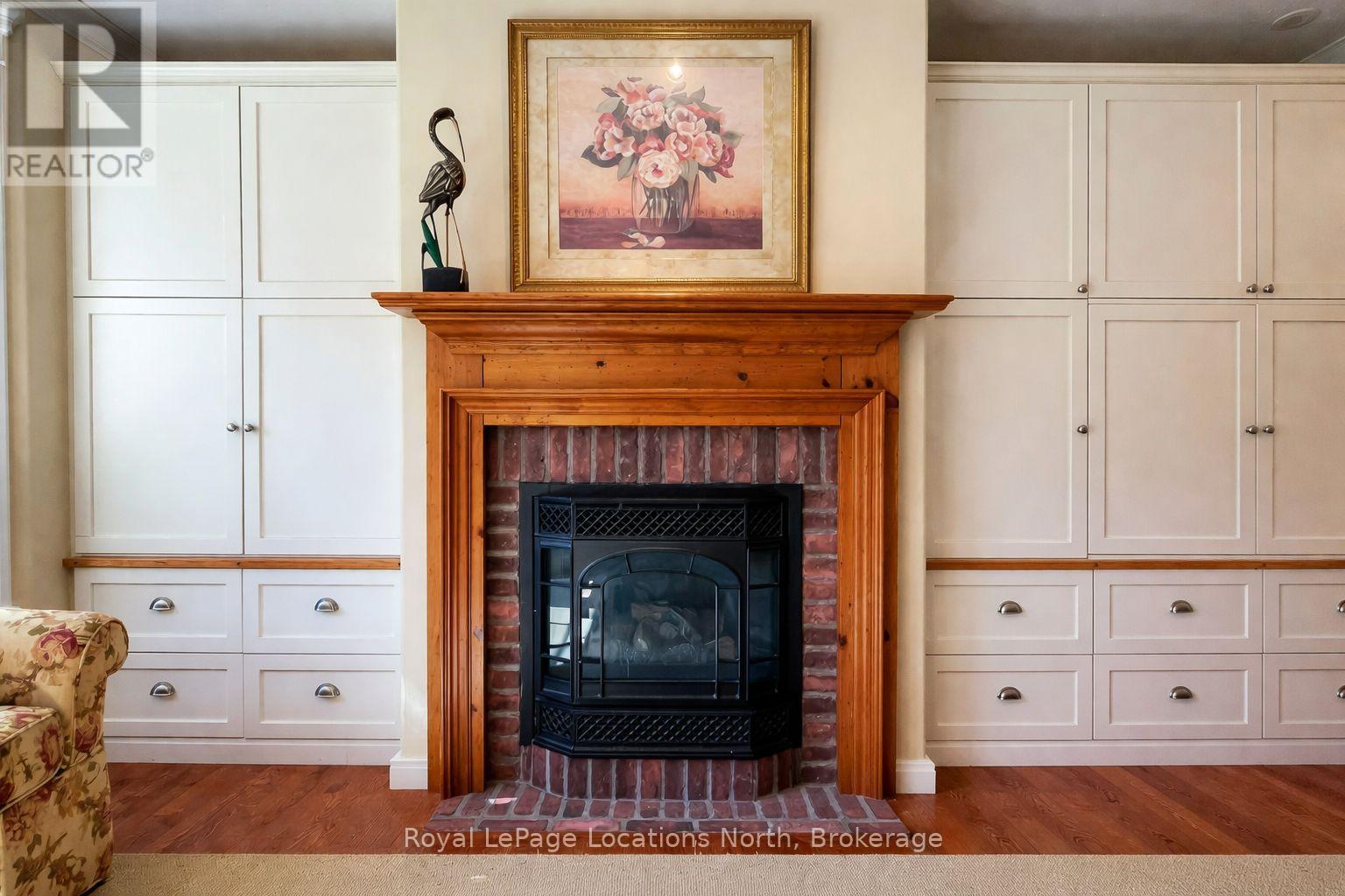 202 Snowbridge Way, Blue Mountains, Ontario  L9Y 0V1 - Photo 12 - X13105290