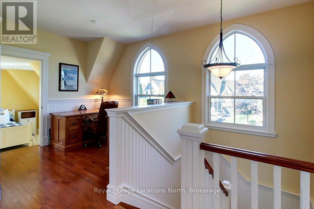 202 Snowbridge Way, Blue Mountains, Ontario  L9Y 0V1 - Photo 17 - X13105290