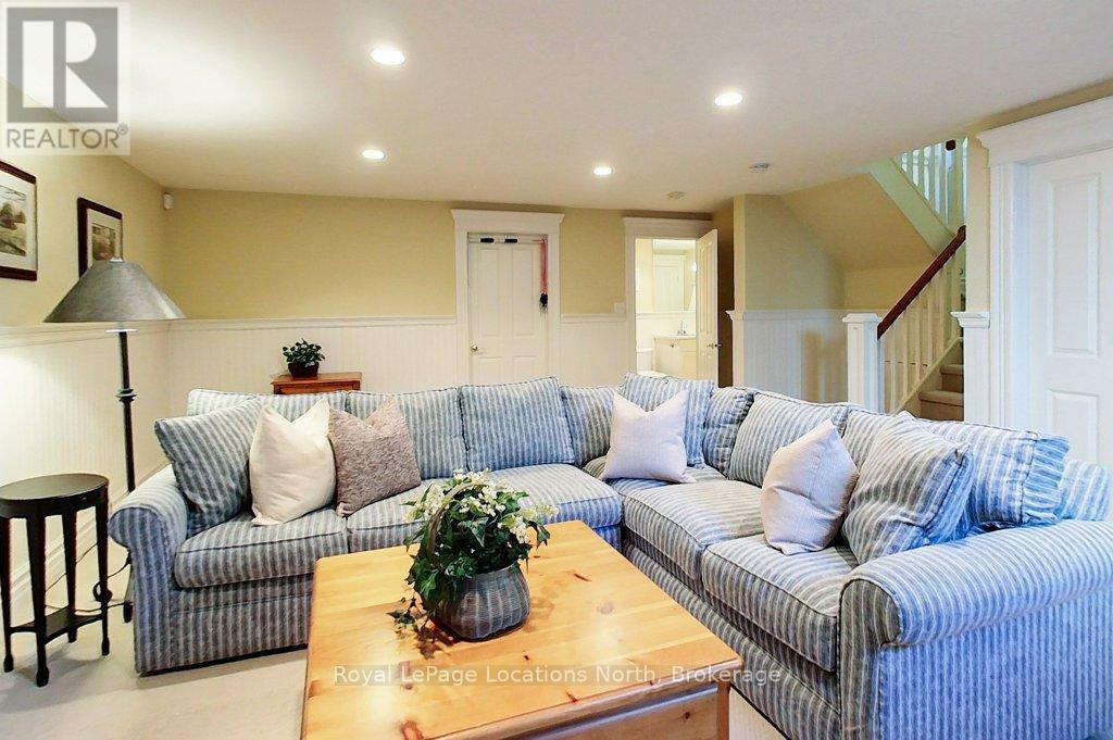 202 Snowbridge Way, Blue Mountains, Ontario  L9Y 0V1 - Photo 25 - X13105290