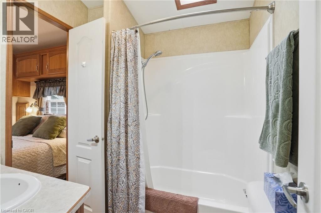 2490 Governor's Road S Unit# B-19, Hamilton, Ontario  L0R 1T0 - Photo 17 - 40828732